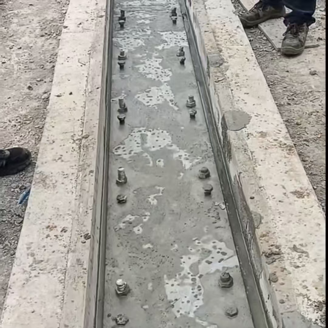 曲沃港口码头起重机龙门吊重型机械设备稳固用早强快凝轨道胶泥